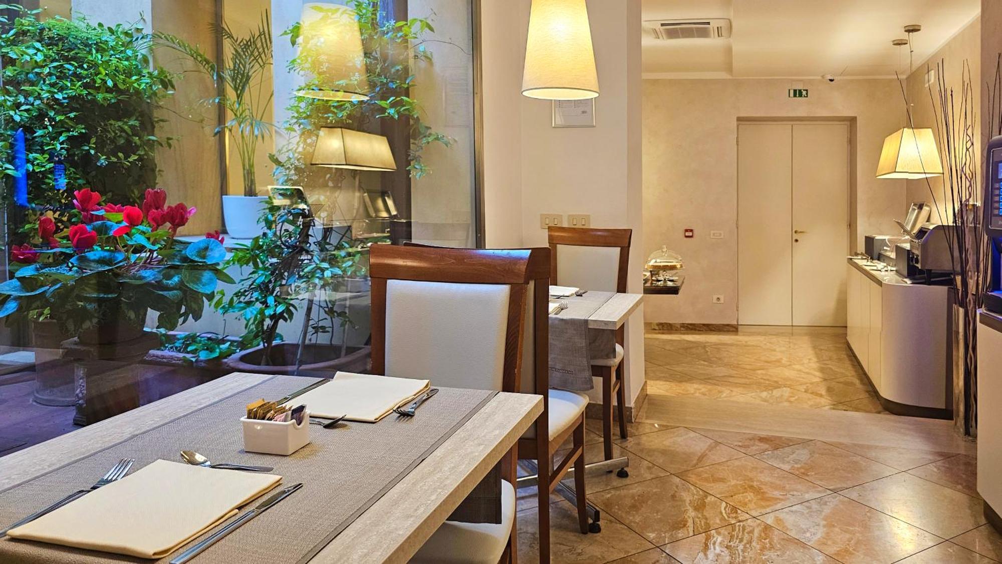 Hotel Atlantic Palace Firenze Bagian luar foto